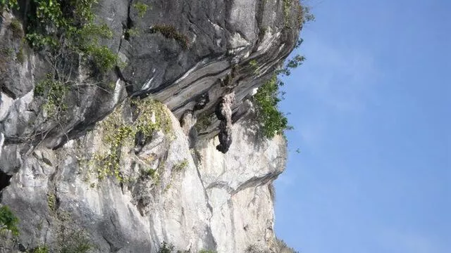 Sejarah Batu Gantung, Wisata Sumatera Utara